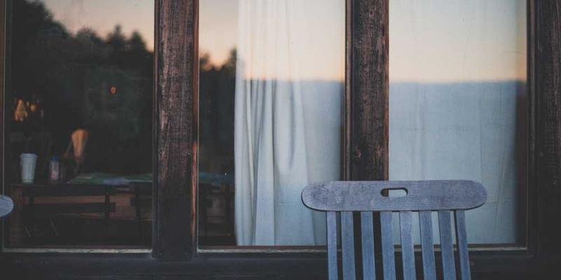 家庭厨房收纳整理的10个实用技巧与常见误区：告别混乱，让下厨如娱乐般轻松